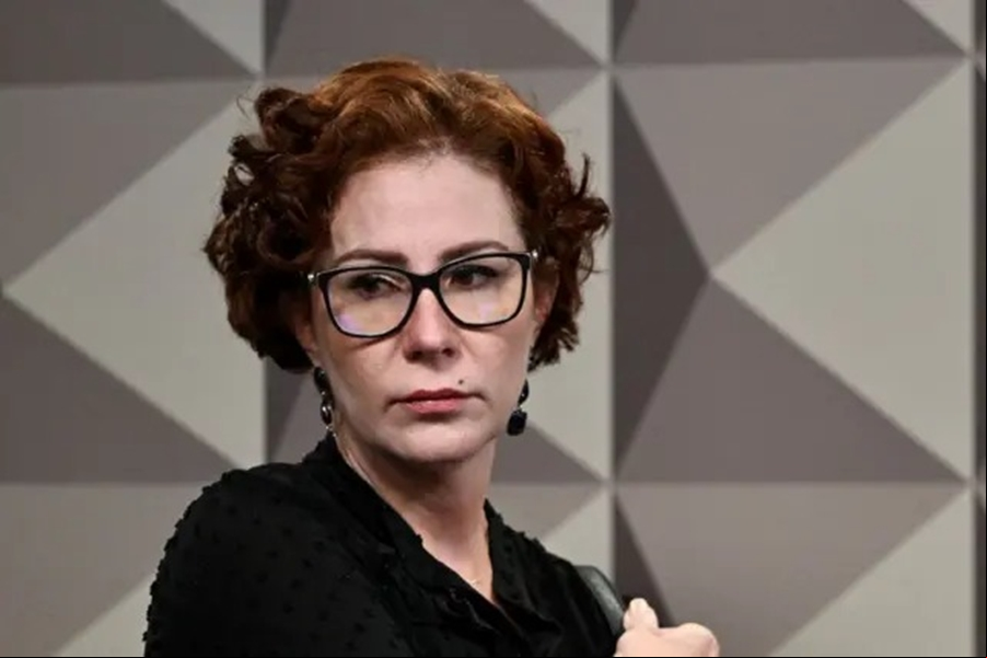 MEDIDA: Defensoria Pública diz a Moraes que vai assumir a defesa de Carla Zambelli 